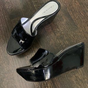 Tahari Todd Black Patent Leather Platform Sandals